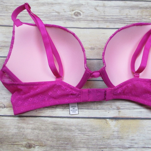 Victoria's Secret NWOT Push-Up Bra - Picture 3 of 4